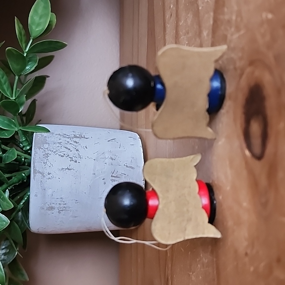Vintage wood tree ornaments - Picture 7 of 17